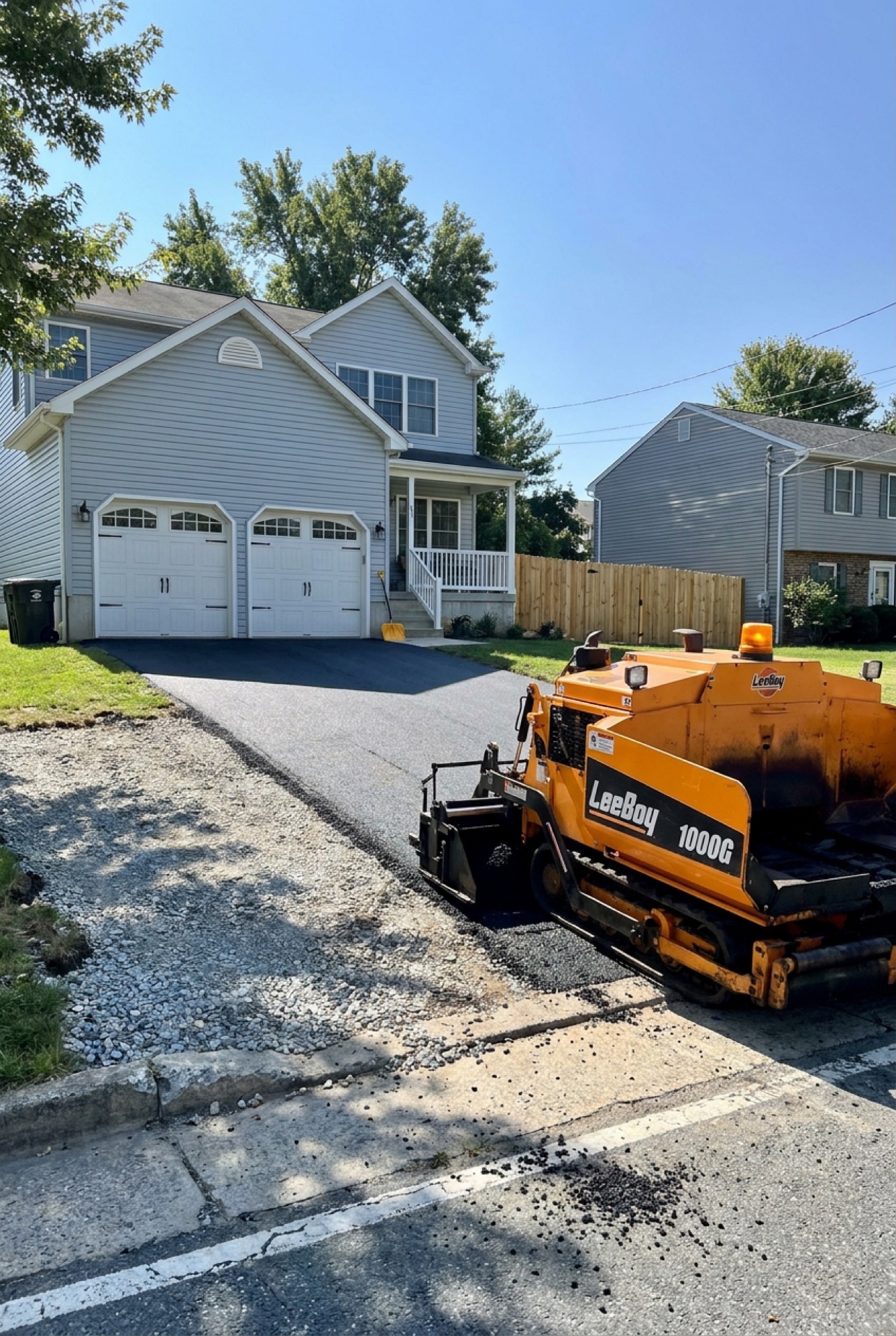 Asphalt paving equipment residential driveway